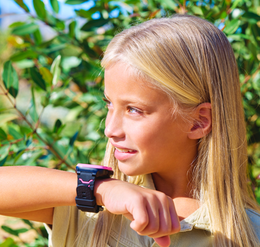 Xplora smartwatch with GPS gives peace of mind this summer ☀️